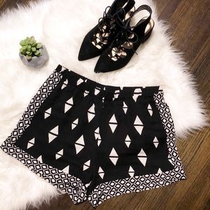 H&M conscious black and white fancy shorts size 12